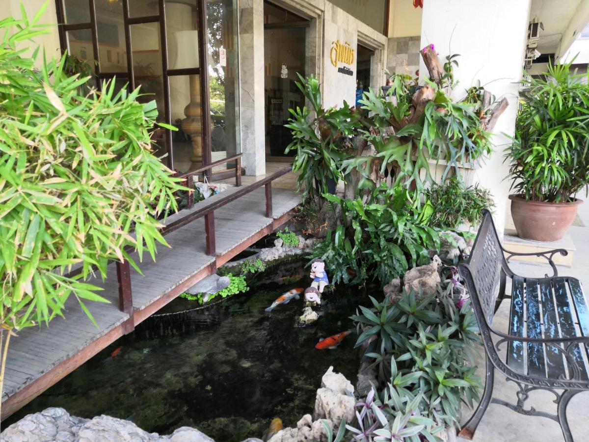 26 Condo With Pool Opposite The Train Station, Near Old City And Nimman Чиангмай Экстерьер фото